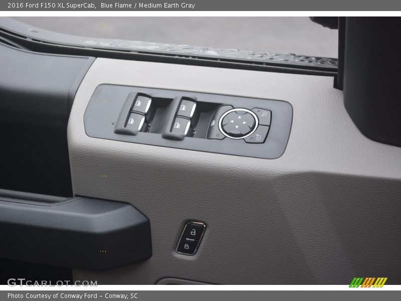 Blue Flame / Medium Earth Gray 2016 Ford F150 XL SuperCab