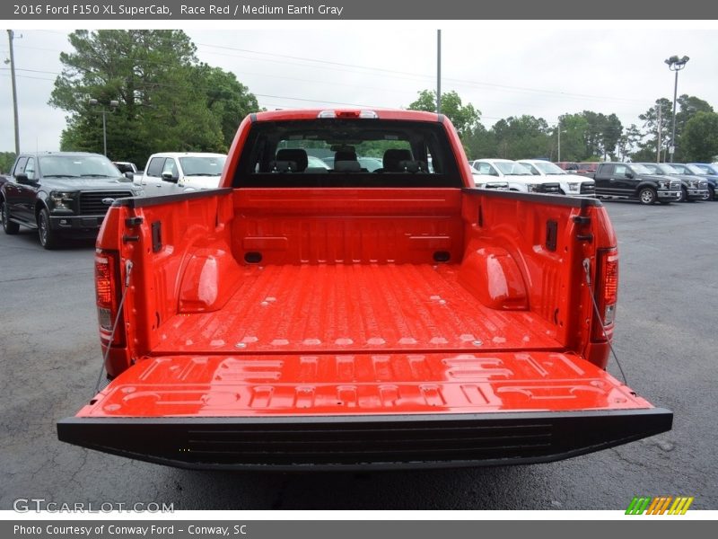 Race Red / Medium Earth Gray 2016 Ford F150 XL SuperCab