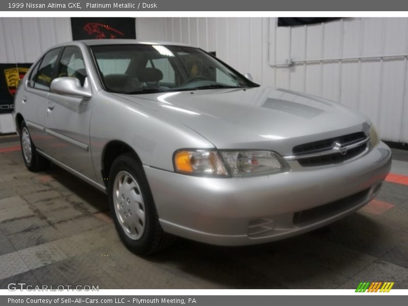 Platinum Metallic / Dusk 1999 Nissan Altima GXE