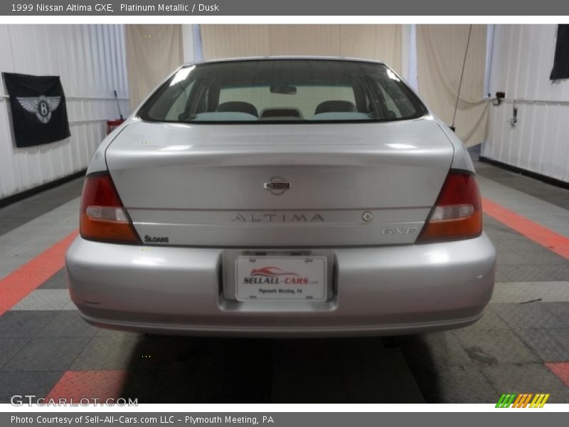 Platinum Metallic / Dusk 1999 Nissan Altima GXE