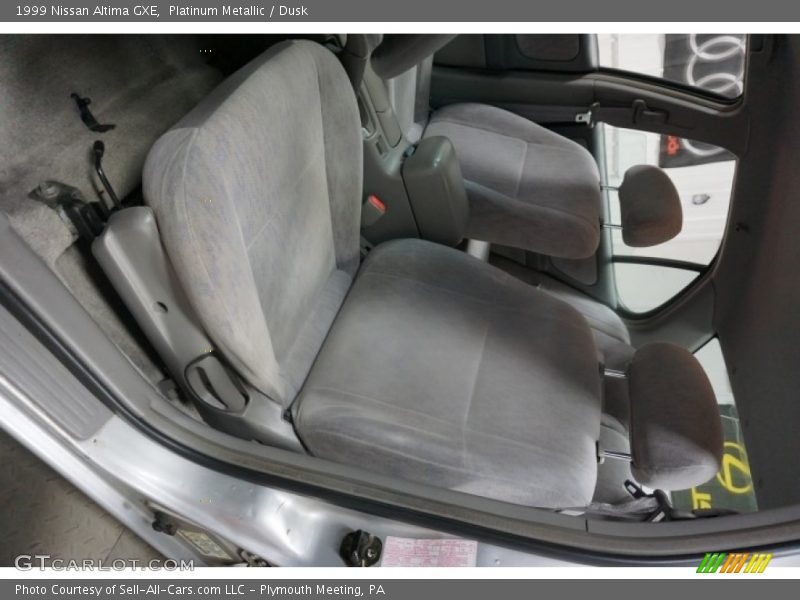 Platinum Metallic / Dusk 1999 Nissan Altima GXE