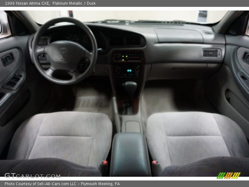Platinum Metallic / Dusk 1999 Nissan Altima GXE