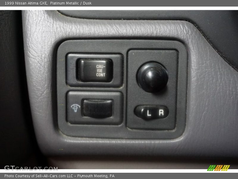 Platinum Metallic / Dusk 1999 Nissan Altima GXE