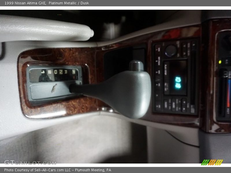Platinum Metallic / Dusk 1999 Nissan Altima GXE