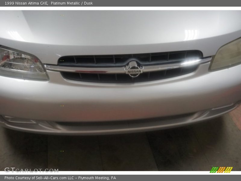 Platinum Metallic / Dusk 1999 Nissan Altima GXE