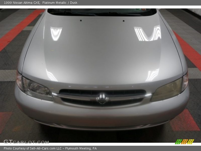 Platinum Metallic / Dusk 1999 Nissan Altima GXE