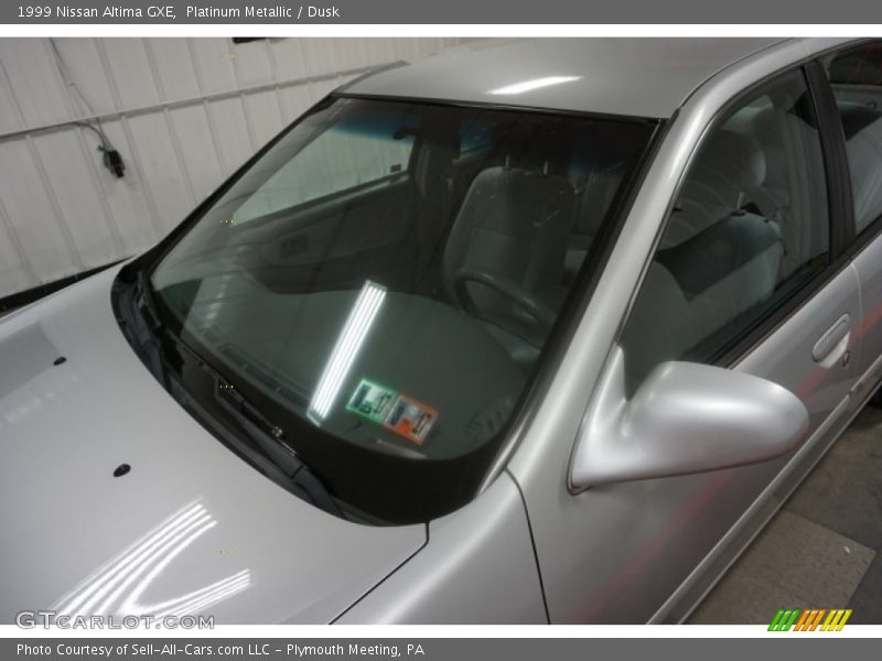 Platinum Metallic / Dusk 1999 Nissan Altima GXE