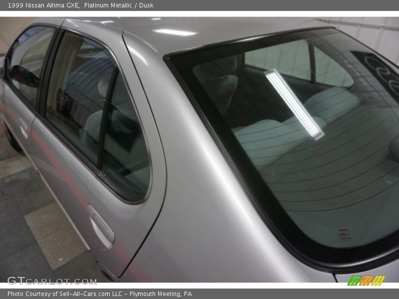 Platinum Metallic / Dusk 1999 Nissan Altima GXE
