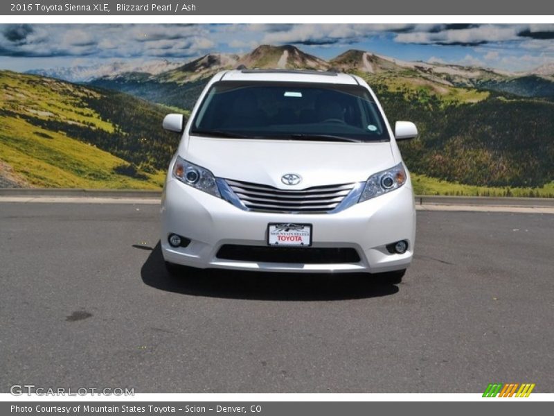 Blizzard Pearl / Ash 2016 Toyota Sienna XLE