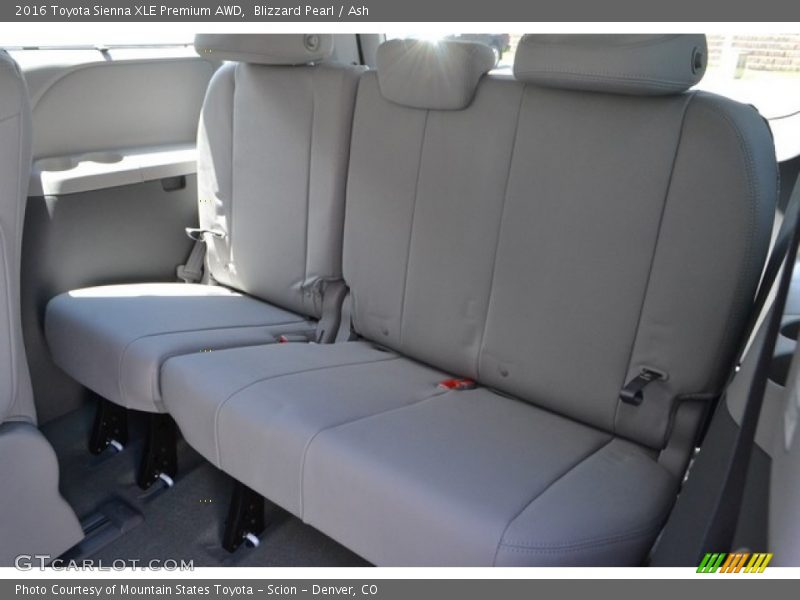 Blizzard Pearl / Ash 2016 Toyota Sienna XLE Premium AWD