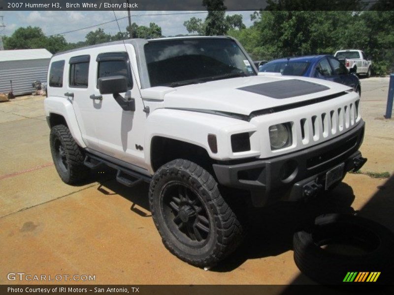Birch White / Ebony Black 2007 Hummer H3