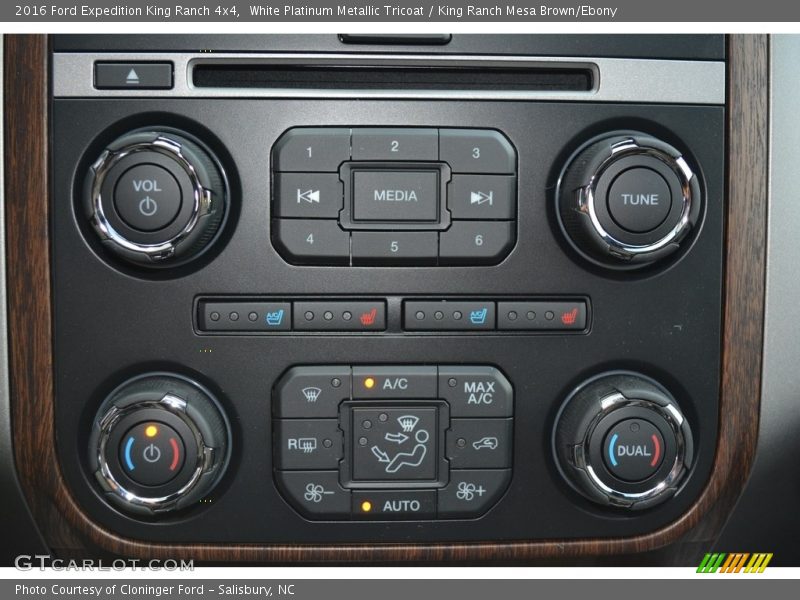 Controls of 2016 Expedition King Ranch 4x4