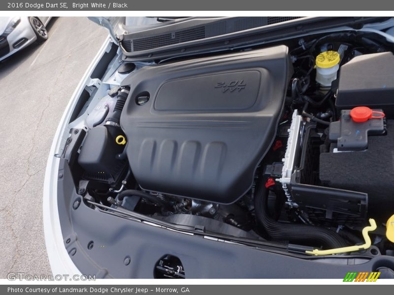 Bright White / Black 2016 Dodge Dart SE
