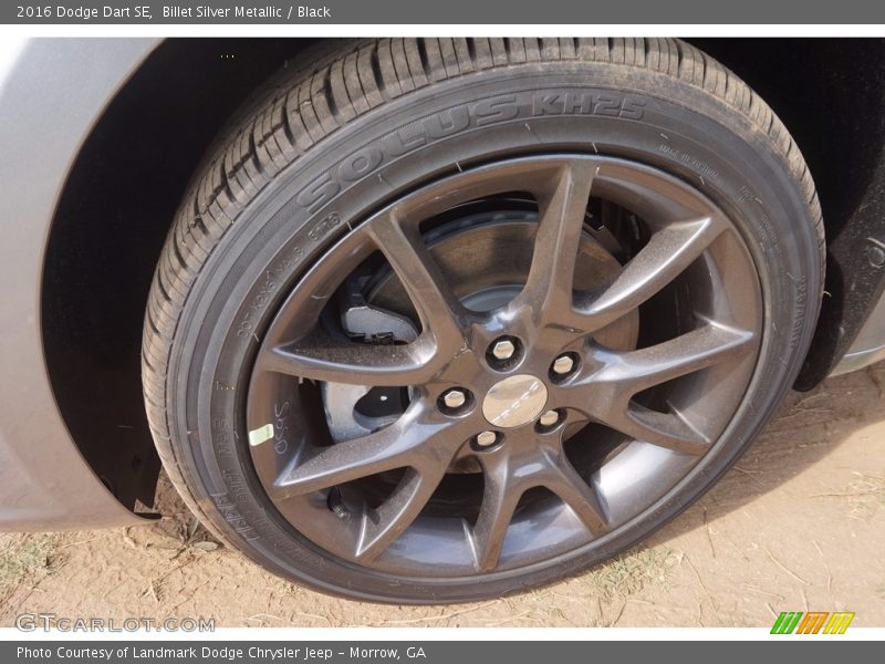 Billet Silver Metallic / Black 2016 Dodge Dart SE