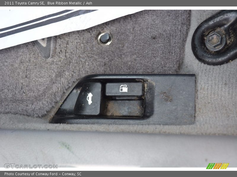 Blue Ribbon Metallic / Ash 2011 Toyota Camry SE