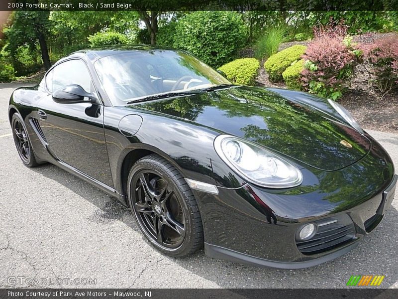 Front 3/4 View of 2009 Cayman 
