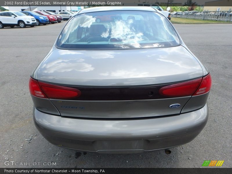 Mineral Gray Metallic / Medium Graphite 2002 Ford Escort SE Sedan