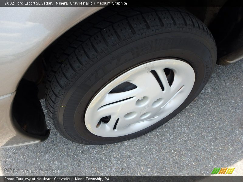 Mineral Gray Metallic / Medium Graphite 2002 Ford Escort SE Sedan