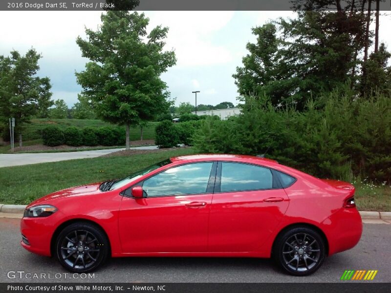 TorRed / Black 2016 Dodge Dart SE