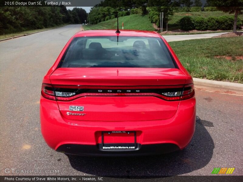 TorRed / Black 2016 Dodge Dart SE