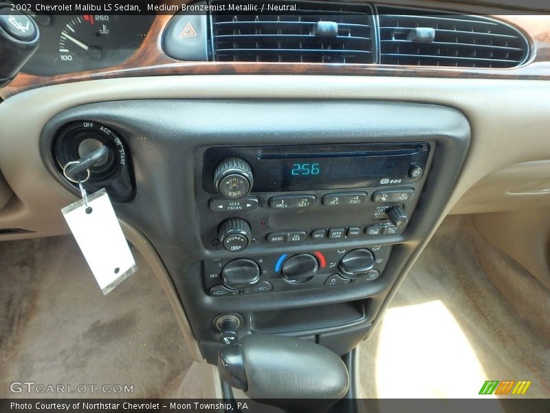 Medium Bronzemist Metallic / Neutral 2002 Chevrolet Malibu LS Sedan