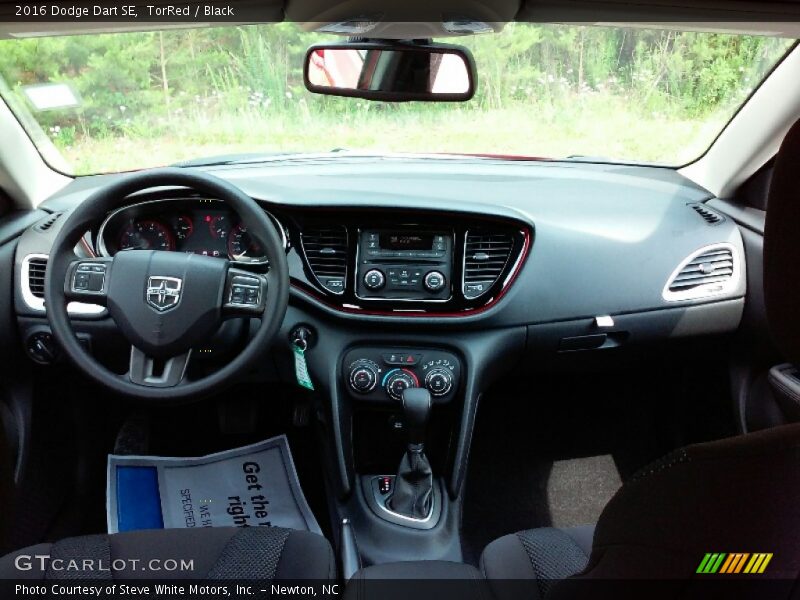 TorRed / Black 2016 Dodge Dart SE