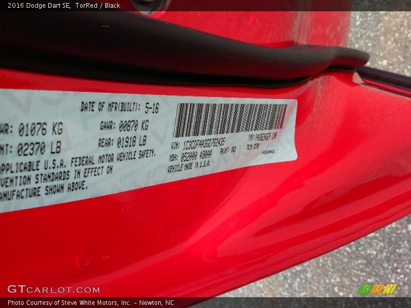 TorRed / Black 2016 Dodge Dart SE