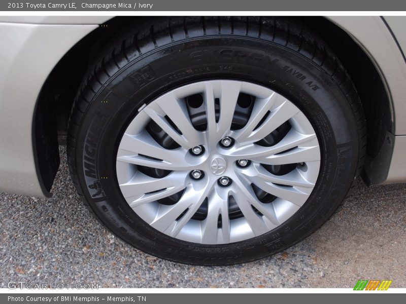 Champagne Mica / Ivory 2013 Toyota Camry LE