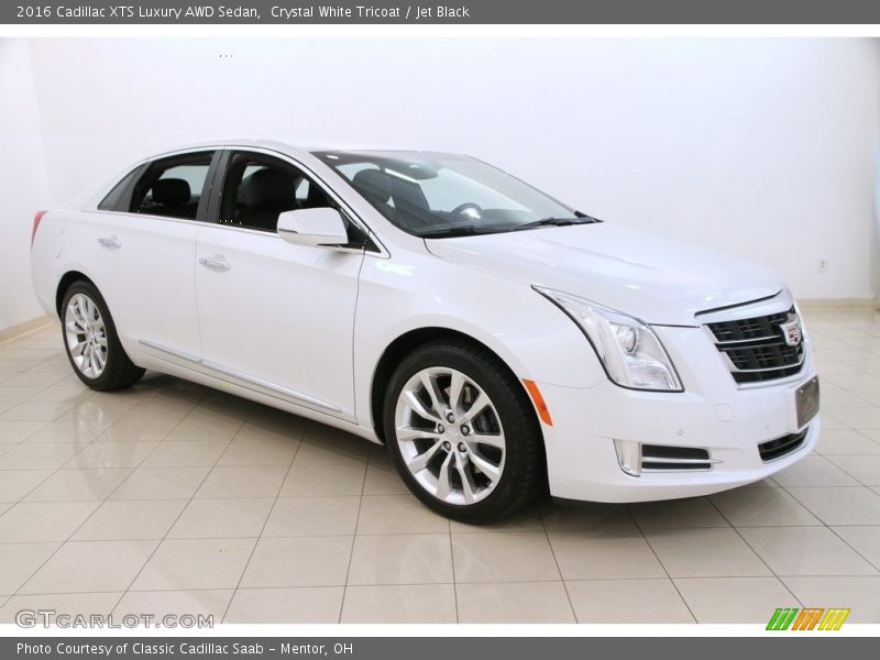 Crystal White Tricoat / Jet Black 2016 Cadillac XTS Luxury AWD Sedan