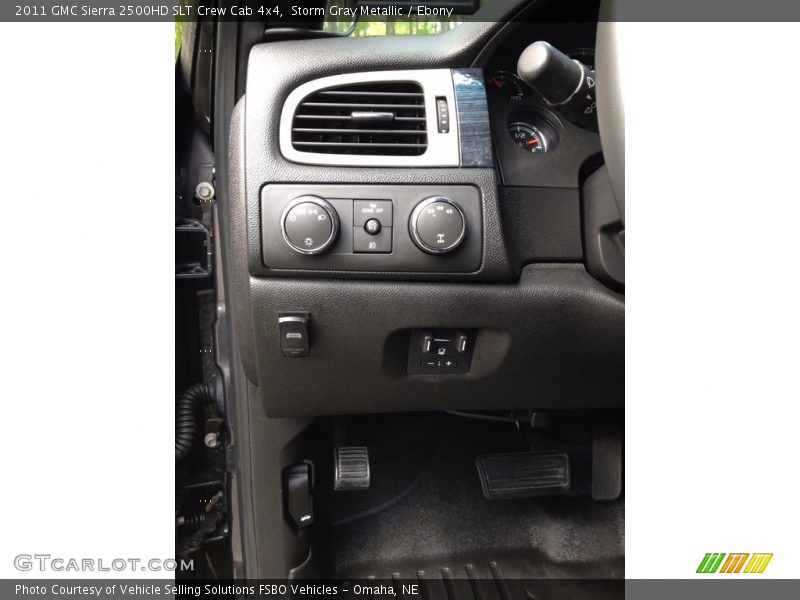 Storm Gray Metallic / Ebony 2011 GMC Sierra 2500HD SLT Crew Cab 4x4