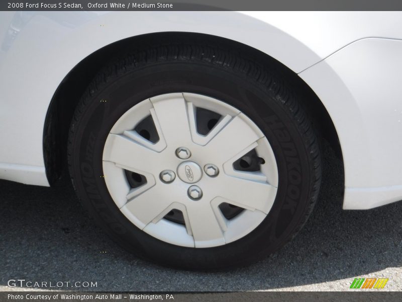 Oxford White / Medium Stone 2008 Ford Focus S Sedan