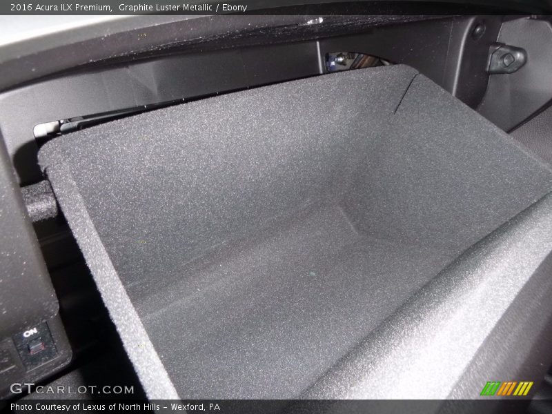 Graphite Luster Metallic / Ebony 2016 Acura ILX Premium