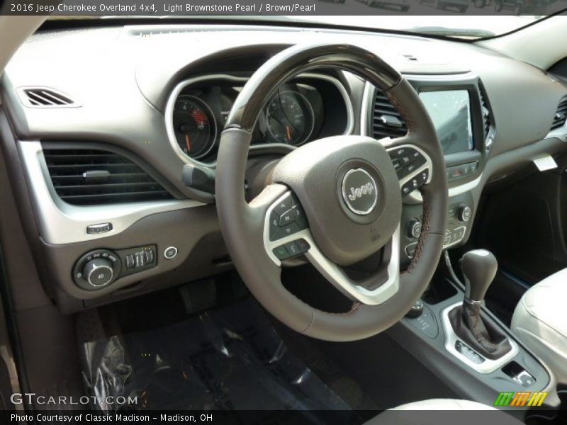 Light Brownstone Pearl / Brown/Pearl 2016 Jeep Cherokee Overland 4x4