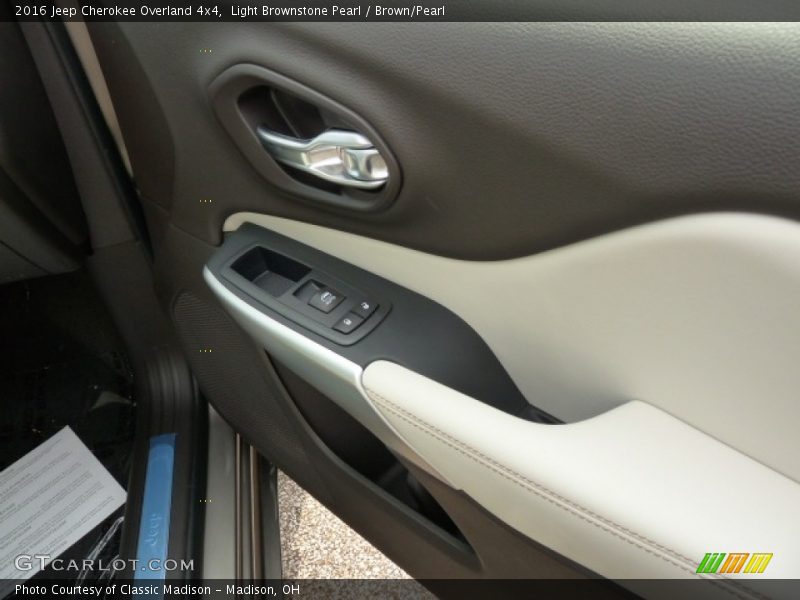 Light Brownstone Pearl / Brown/Pearl 2016 Jeep Cherokee Overland 4x4