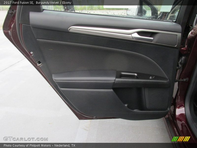 Burgundy Velvet / Ebony 2017 Ford Fusion SE