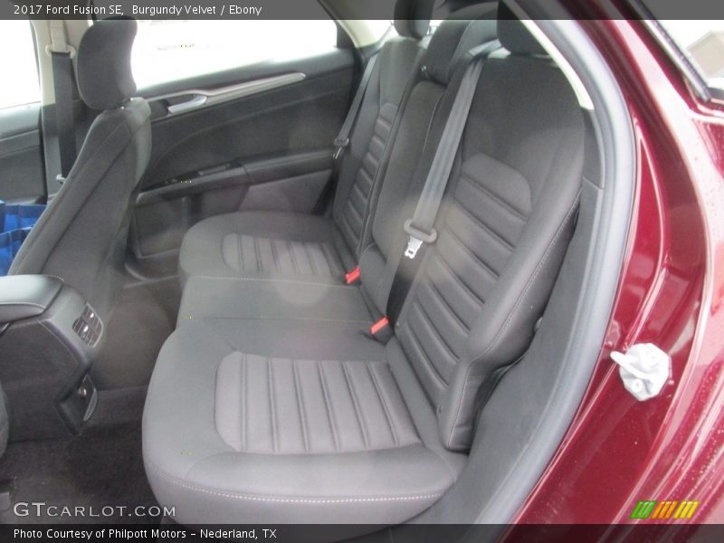 Burgundy Velvet / Ebony 2017 Ford Fusion SE
