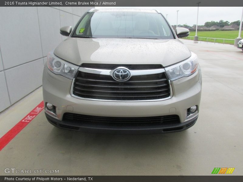 Creme Brulee Mica / Almond 2016 Toyota Highlander Limited