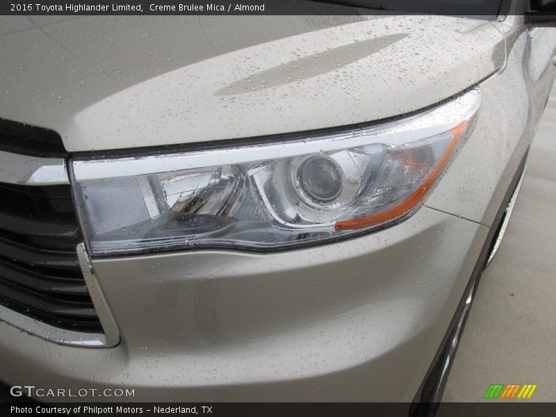 Creme Brulee Mica / Almond 2016 Toyota Highlander Limited