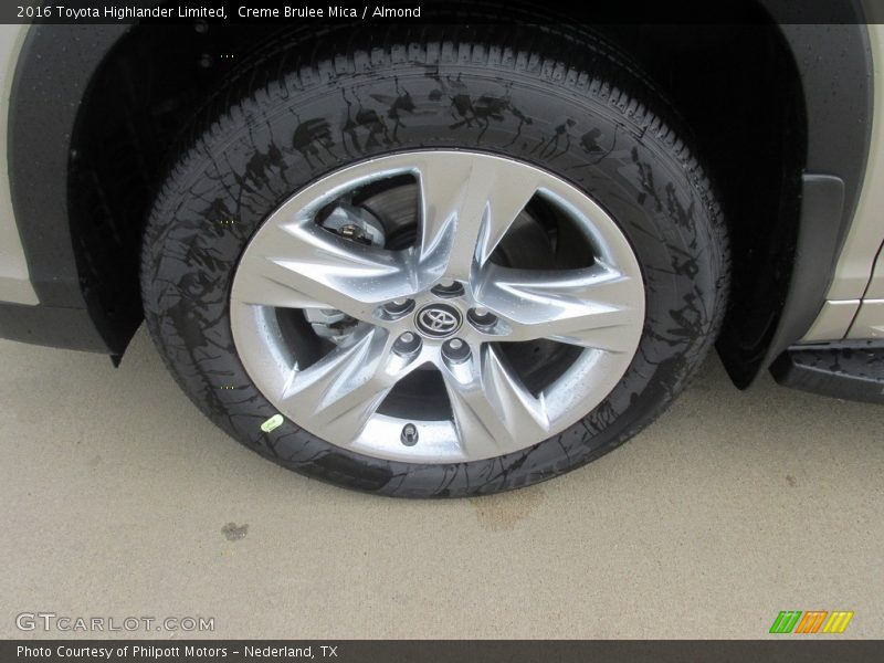 Creme Brulee Mica / Almond 2016 Toyota Highlander Limited