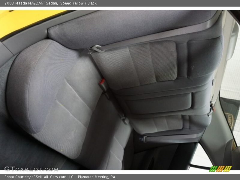 Speed Yellow / Black 2003 Mazda MAZDA6 i Sedan