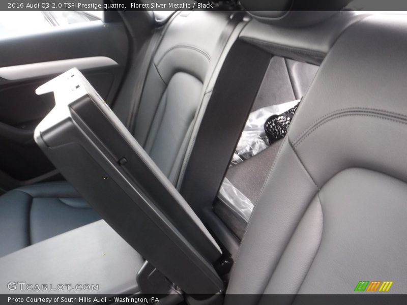 Florett Silver Metallic / Black 2016 Audi Q3 2.0 TSFI Prestige quattro