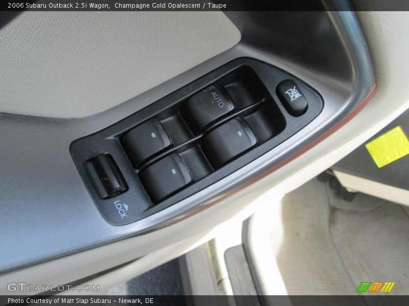 Champagne Gold Opalescent / Taupe 2006 Subaru Outback 2.5i Wagon