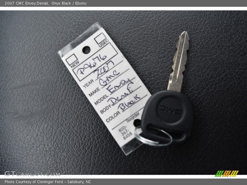 Onyx Black / Ebony 2007 GMC Envoy Denali