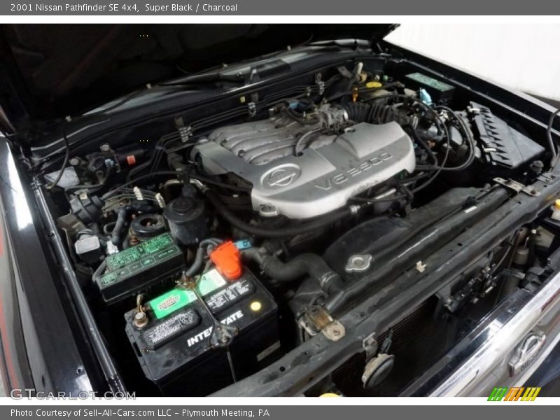 Super Black / Charcoal 2001 Nissan Pathfinder SE 4x4