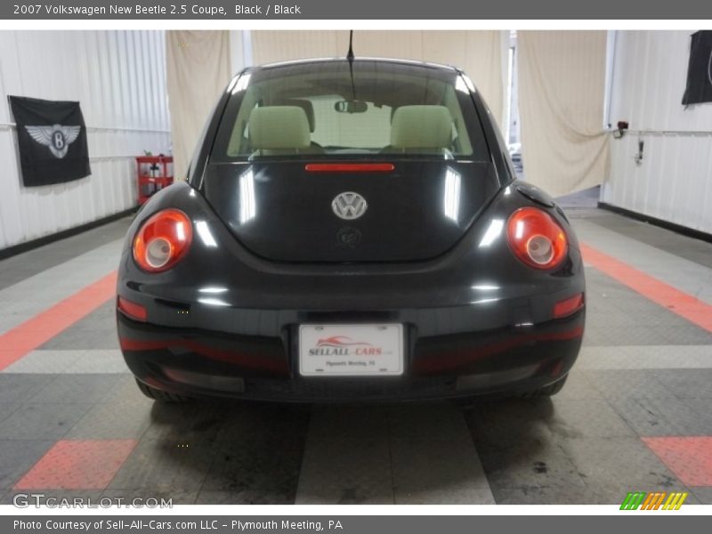 Black / Black 2007 Volkswagen New Beetle 2.5 Coupe