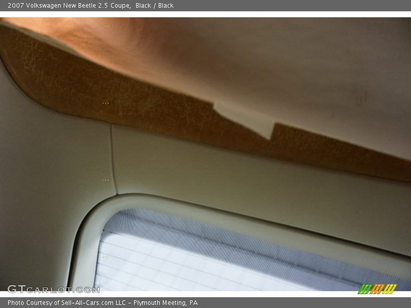 Black / Black 2007 Volkswagen New Beetle 2.5 Coupe