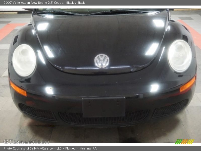 Black / Black 2007 Volkswagen New Beetle 2.5 Coupe