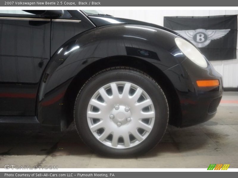 Black / Black 2007 Volkswagen New Beetle 2.5 Coupe