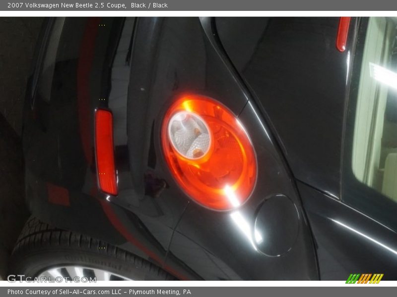 Black / Black 2007 Volkswagen New Beetle 2.5 Coupe