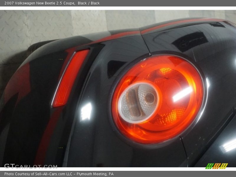 Black / Black 2007 Volkswagen New Beetle 2.5 Coupe